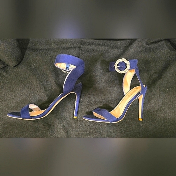 Venus Blue Suede Heels, Size 6.5 - Picture 3 of 4